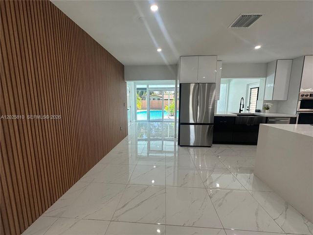 1446 Scott St, Hollywood, FL 33020