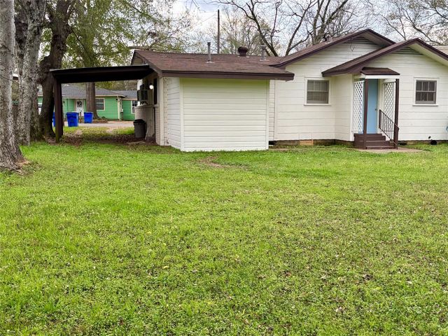 504 E Bell Avenue, Crockett, TX 75835