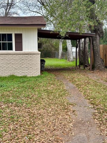 504 E Bell Avenue, Crockett, TX 75835