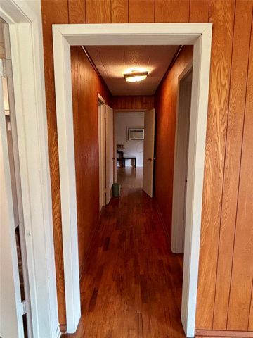 504 E Bell Avenue, Crockett, TX 75835