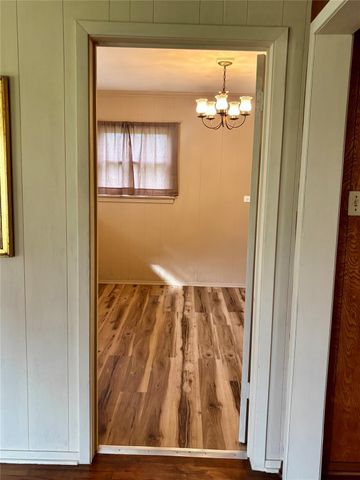 504 E Bell Avenue, Crockett, TX 75835