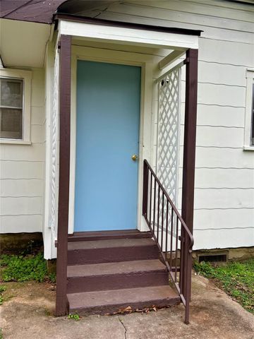 504 E Bell Avenue, Crockett, TX 75835