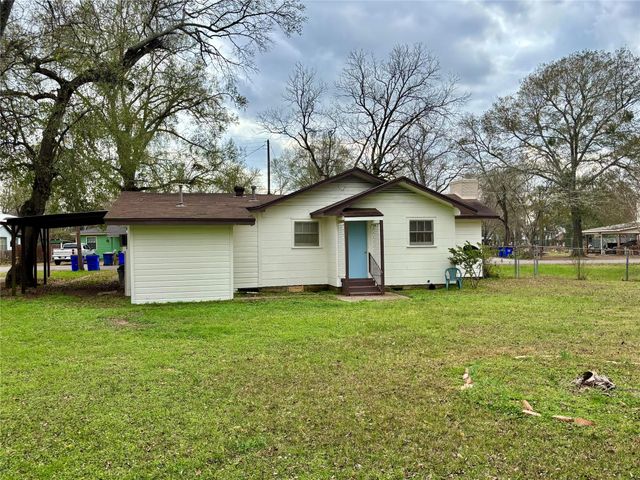 504 E Bell Avenue, Crockett, TX 75835