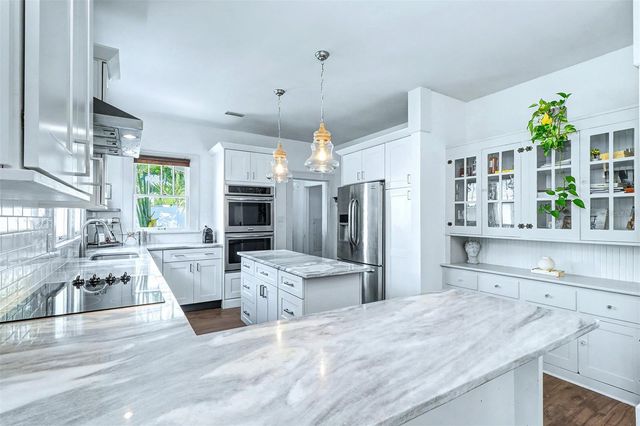 3218 7TH STREET N, St Petersburg, FL 33704