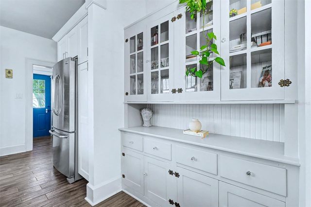 3218 7TH STREET N, St Petersburg, FL 33704