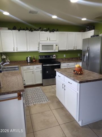 8276 W TINAJAS Drive, Arizona City, AZ 85123