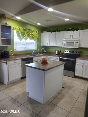 8276 W TINAJAS Drive, Arizona City, AZ 85123