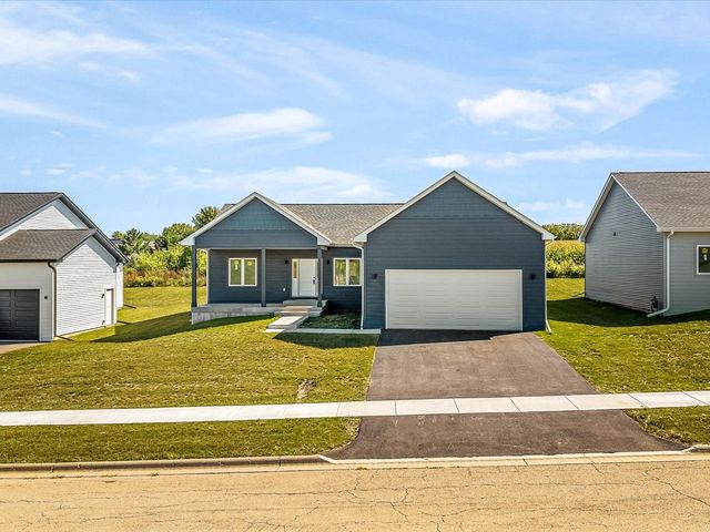 8531 Blue River Road, Rockford, IL 61107