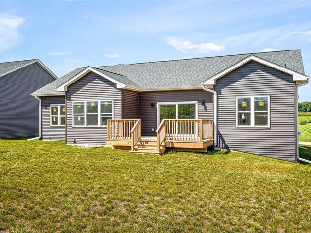 8531 Blue River Road, Rockford, IL 61107