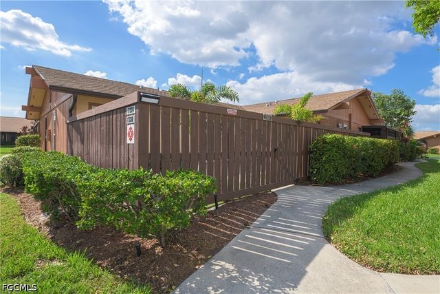 17334 Birchwood LN, Fort Myers, FL 33908