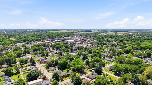 432 N Swope Street, Greenfield, IN 46140