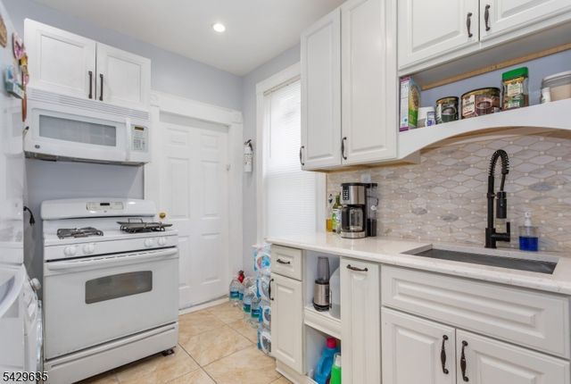 94 Summer St, Passaic City, NJ 07055