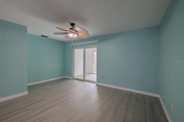 4008 OAK LIMB, Tampa, FL 33614