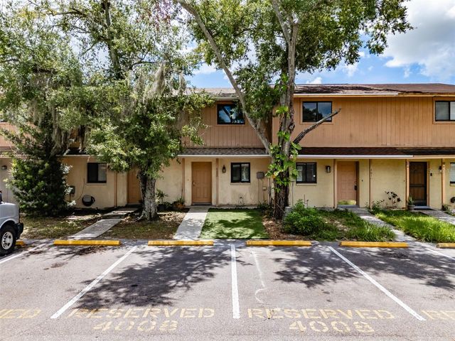 4008 OAK LIMB, Tampa, FL 33614