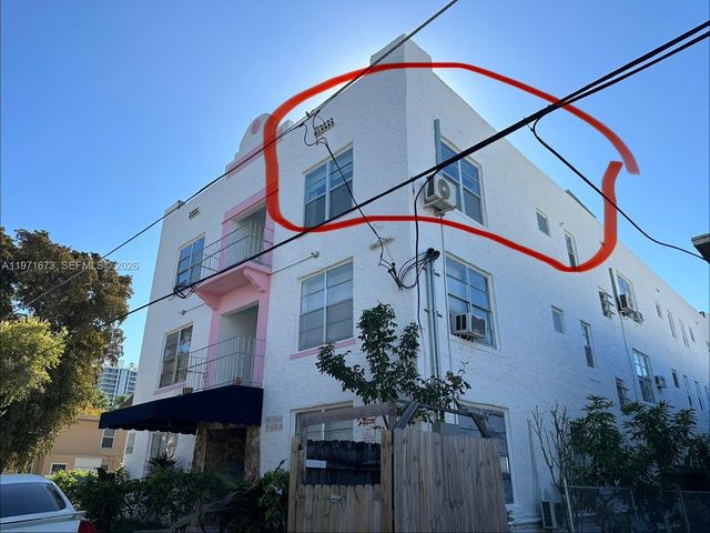 428 SW 9th St 15, Miami, FL 33130