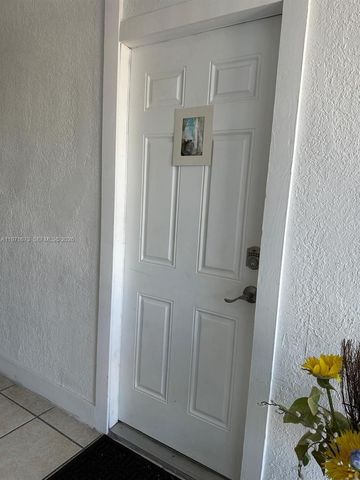 428 SW 9th St 15, Miami, FL 33130