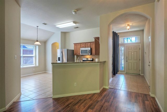 400 Pheasant RDG, Round Rock, TX 78665