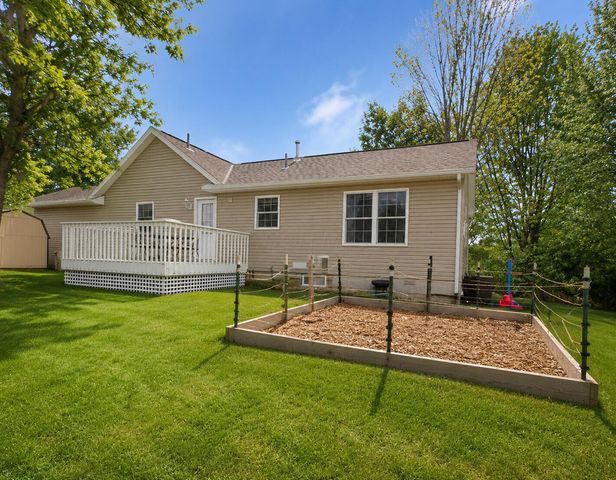 54 Winesap Court, Howard, OH 43028