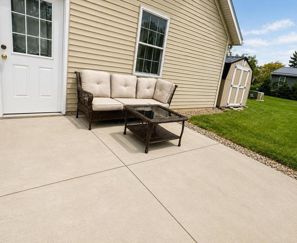 54 Winesap Court, Howard, OH 43028