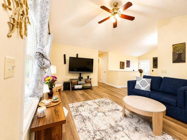 54 Winesap Court, Howard, OH 43028
