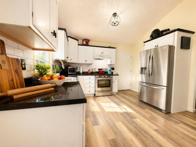 54 Winesap Court, Howard, OH 43028