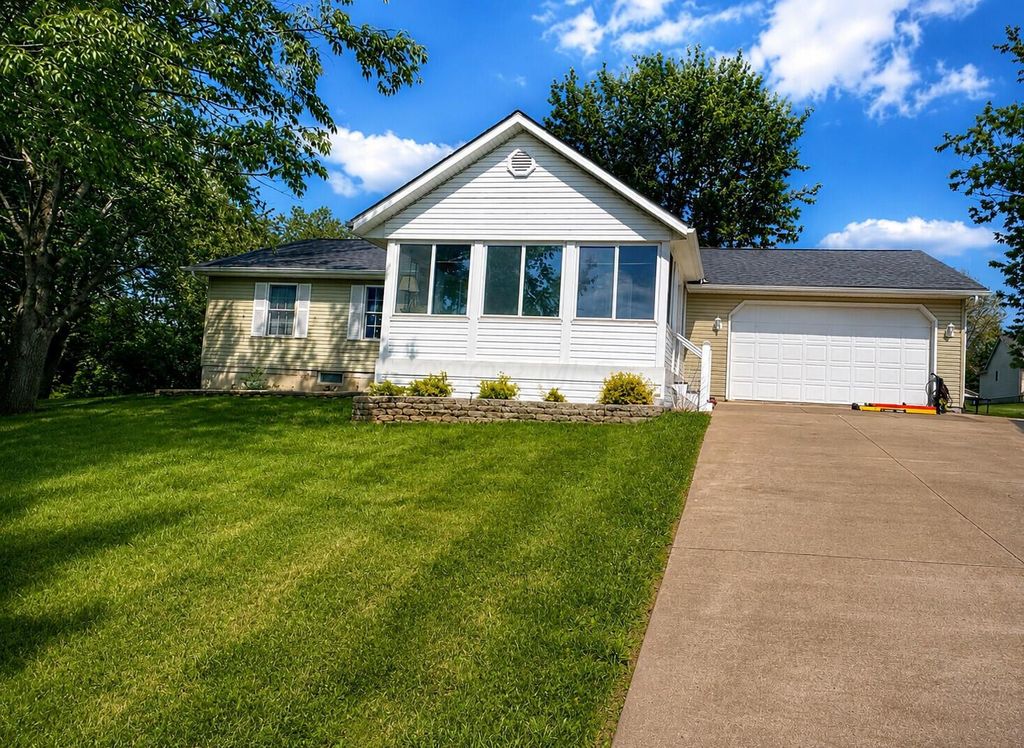 54 Winesap Court, Howard, OH 43028