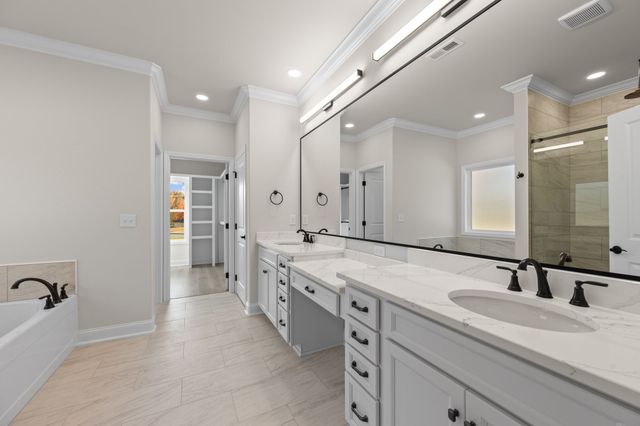 21 Hancock Branch Dr, Fayetteville, TN 37334