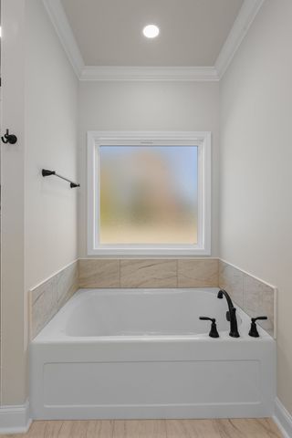 21 Hancock Branch Dr, Fayetteville, TN 37334