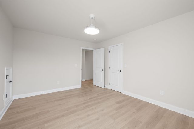 21 Hancock Branch Dr, Fayetteville, TN 37334