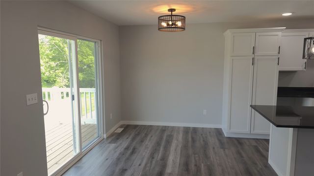 1413 13th Avenue, Belle Plaine, IA 52208