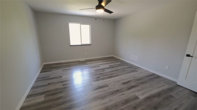 1413 13th Avenue, Belle Plaine, IA 52208
