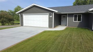 1413 13th Avenue, Belle Plaine, IA 52208