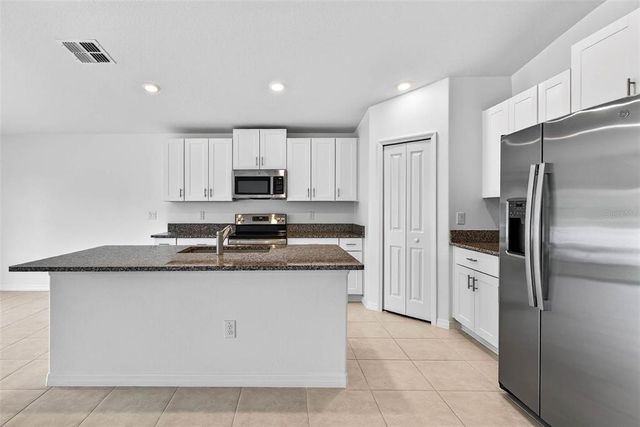 36618 GARDEN WALL WAY, Zephyrhills, FL 33541