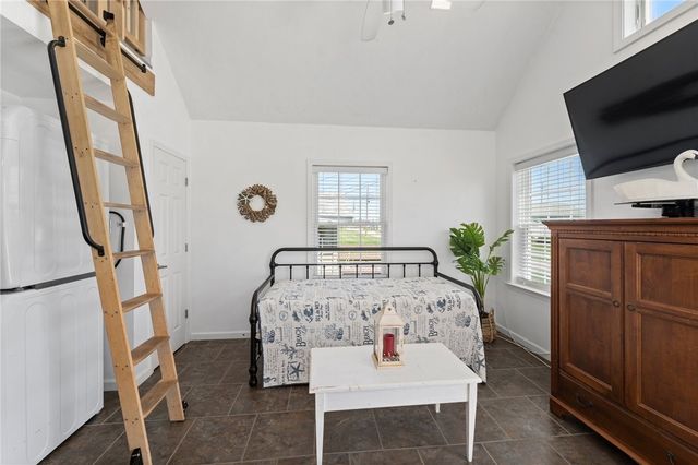 64 Burnside Avenue, Narragansett, RI 02882