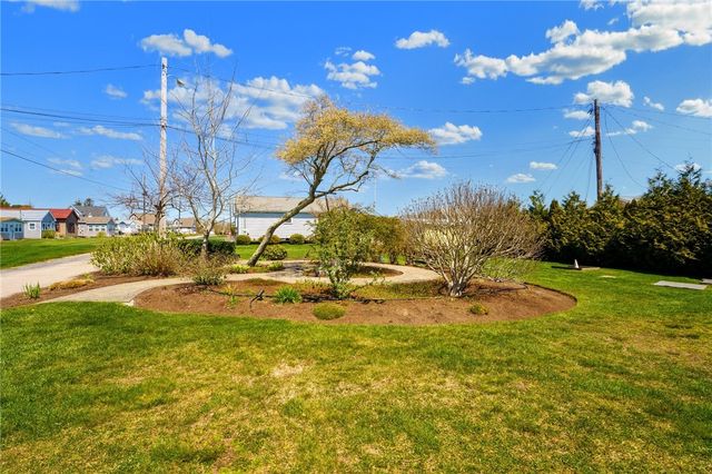 64 Burnside Avenue, Narragansett, RI 02882