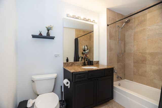 845 N Kingsbury Street 704, Chicago, IL 60610