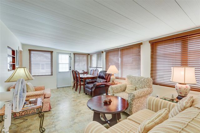 604 49TH AVENUE DRIVE W, Bradenton, FL 34207