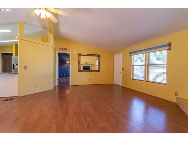 133 BRENDA Pl, Canyonville, OR 97417