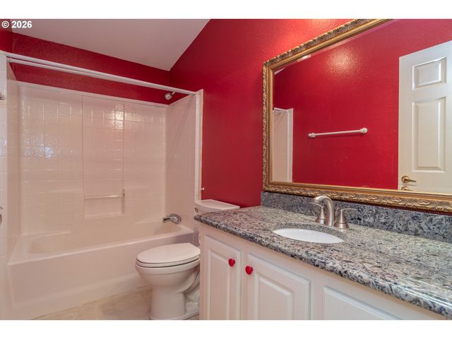 133 BRENDA Pl, Canyonville, OR 97417