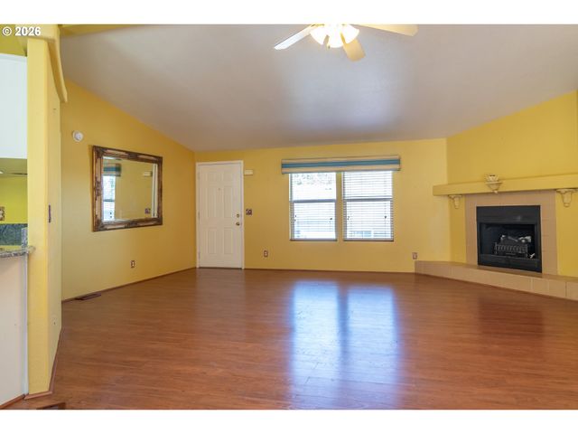 133 BRENDA Pl, Canyonville, OR 97417