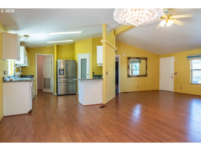 133 BRENDA Pl, Canyonville, OR 97417