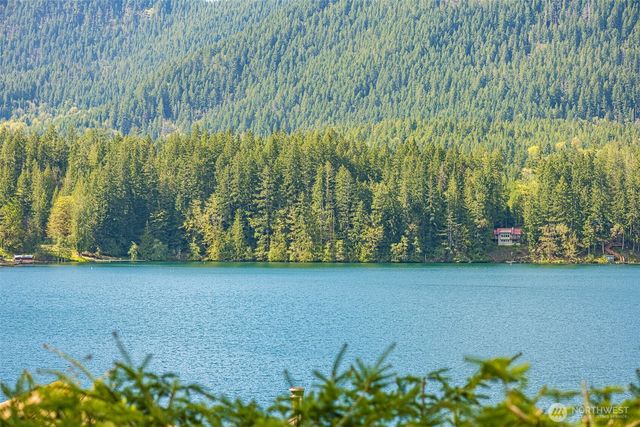 42 Storman Place, Port Angeles, WA 98363