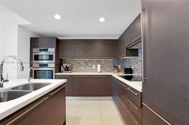 7751 NW 107th Ave 509, Doral, FL 33178