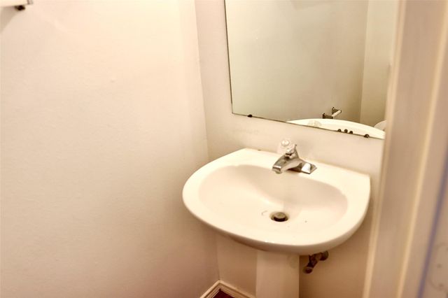 1319 Hollowood Lane, Missouri City, TX 77489