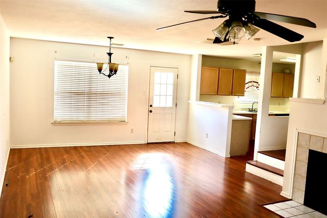 1319 Hollowood Lane, Missouri City, TX 77489