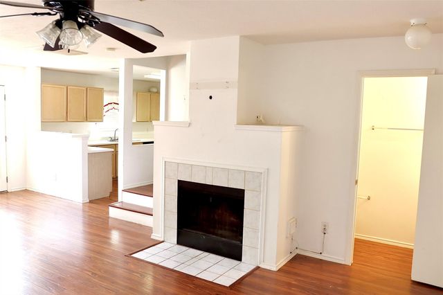 1319 Hollowood Lane, Missouri City, TX 77489