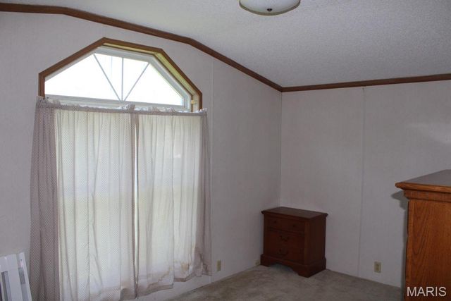 124 New Hope Road, Elsberry, MO 63343