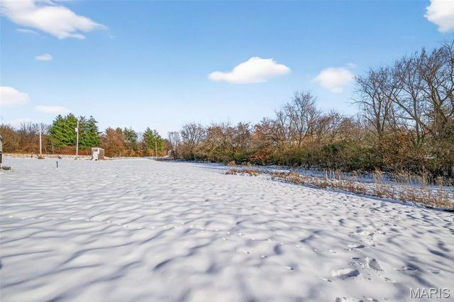 124 New Hope Road, Elsberry, MO 63343