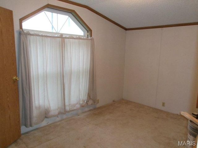 124 New Hope Road, Elsberry, MO 63343