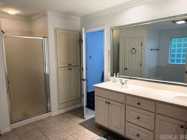 2207 Westport Loop, Little Rock, AR 72212